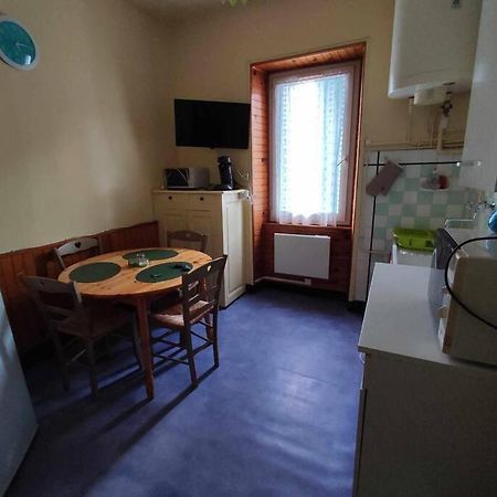 Ferienwohnung Le Nid Douillet Boheme Linge Fourni La Bourboule Exterior foto